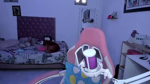 sophie doll online show from 04.25.26