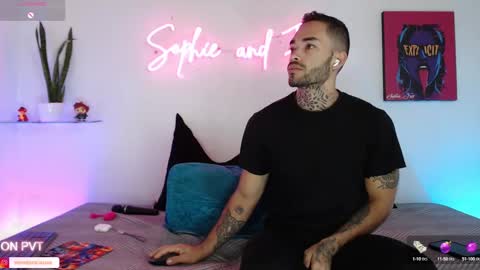 SOPHIE - FOXX online show from 10.17.25