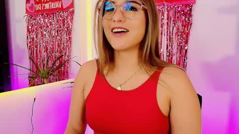 Snapshot of sophie_janner chatting on 02.15.26 SOPHIE JANNER online show from 02.15.26