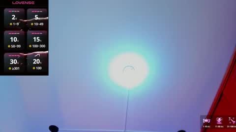 Snapshot of sophie_sweet8 chatting on 12.19.25 Sophie Sweet online show from 12.19.25