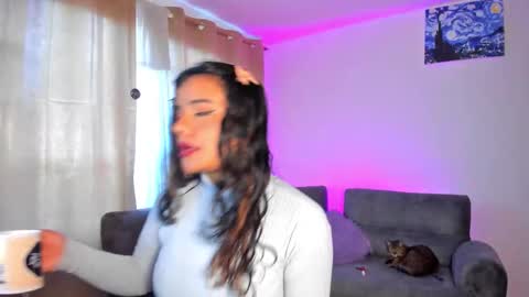 Sofia online show from 10.28.25