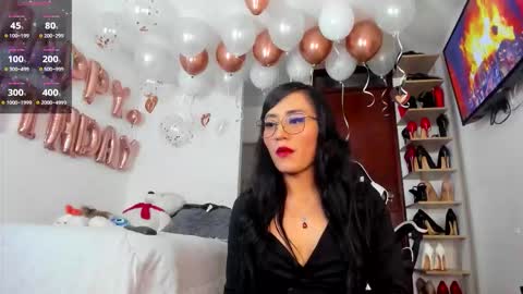 sophiebaker__ online show from 11.04.25