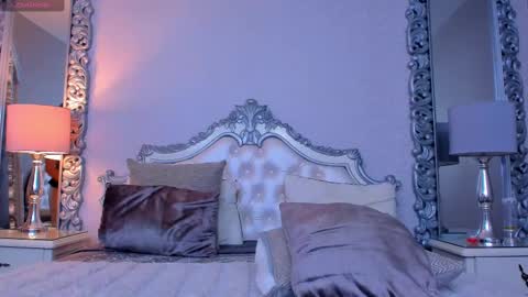 sophiebellucci online show from 02.10.25