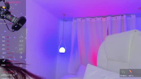   Sophie  IG sophiecherry es   online show from 01.04.25