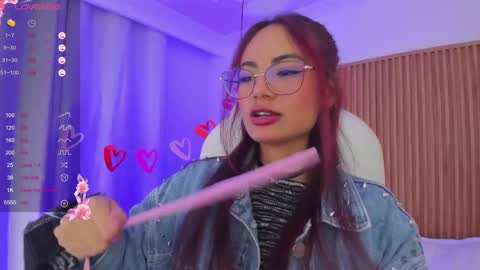 Snapshot of sophiecherry_ chatting on 02.17.25 Sophie IG sophiecherry es online show from 02.17.25