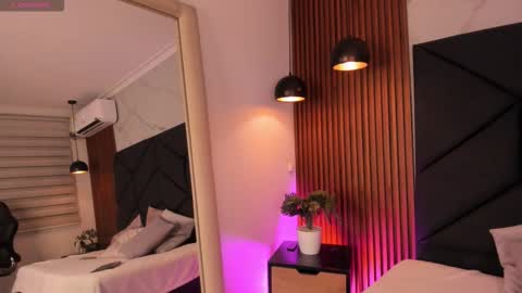 Sophie online show from 10.28.25