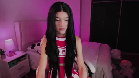    online show from 10.11.25