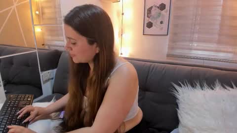 Snapshot of sophiee09_ chatting on 11.12.25 Sophie online show from 11.12.25