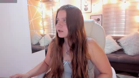 Snapshot of sophiee09_ chatting on 11.22.25 Sophie online show from 11.22.25