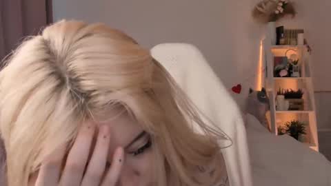 Sophie  online show from 03.03.25