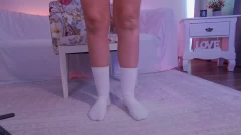 Snapshot of sophieerain chatting on 03.27.26 Sophie Rain online show from 03.27.26