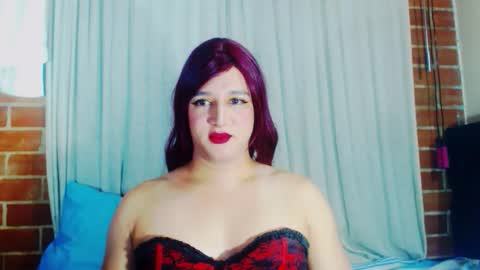 sophiehillsxo online show from 12.21.25