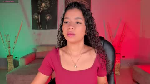 Snapshot of sophiehouston_ chatting on 10.06.25 Sophie Houston online show from 10.06.25