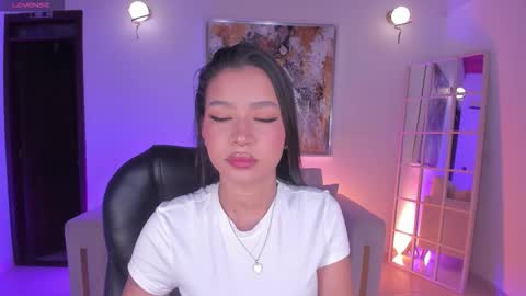 Snapshot of sophiehouston_ chatting on 01.11.26 Sophie Houston online show from 01.11.26