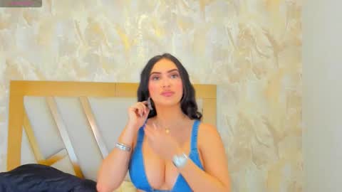 Sophie online show from 10.18.25