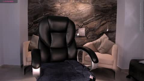 Sophie  Palmer online show from 02.19.25