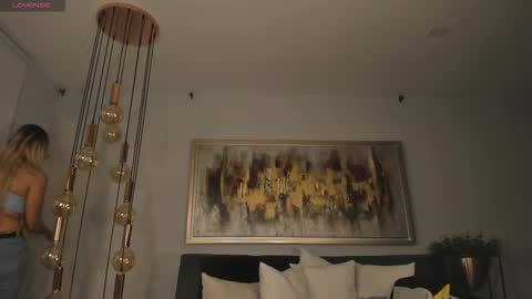 Sophie  Palmer online show from 10.18.25