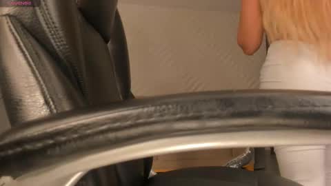 Sophie  Palmer online show from 02.15.26