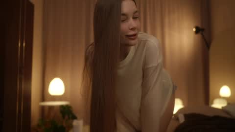 Sophie  Next stream  3 online show from 01.25.25