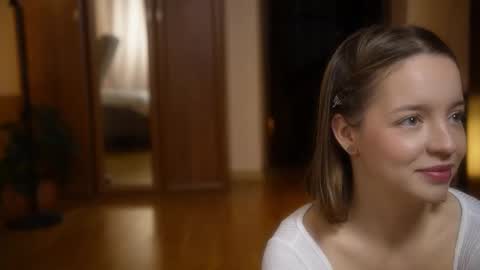 Sophie  Next stream  3 online show from 10.12.25