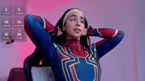 Snapshot of sophierooy chatting on 10.25.25 sophierooy online show from 10.25.25