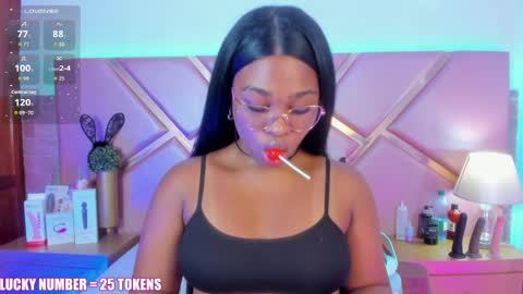 Sophie online show from 04.10.26