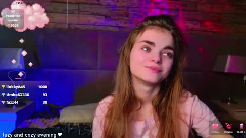 Sophie and my bestie Mandy    online show from 12.06.24