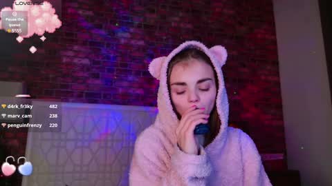 Sophie and my bestie Mandy    online show from 12.07.24