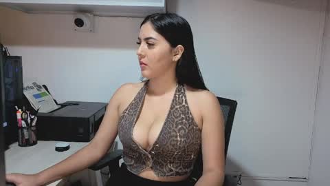 Sophiee online show from 04.15.26