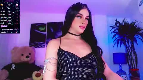 Snapshot of sophiieesweet chatting on 11.02.25 Sophie Sweet online show from 11.02.25