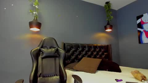 Sophie Taylor online show from 01.11.25