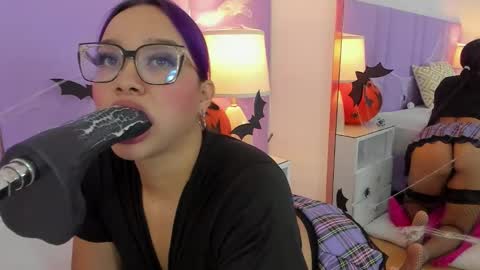 Sophy online show from 10.21.25