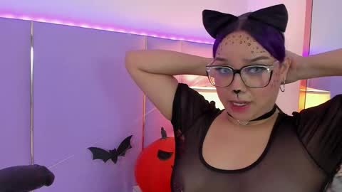 Sophy online show from 10.31.25