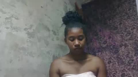 Snapshot of soriettezah chatting on 02.27.26 soriettezah online show from 02.27.26