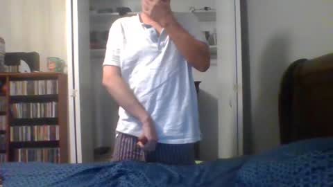 Snapshot of sosofaggot chatting on 10.24.25 sosofaggot online show from 10.24.25