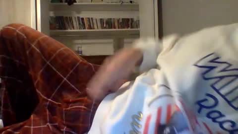 Snapshot of sosofaggot chatting on 11.30.25 sosofaggot online show from 11.30.25