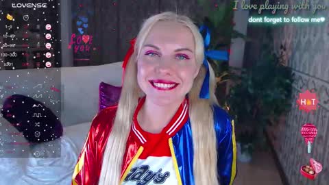 Lisa online show from 10.10.25