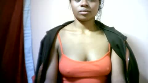 Snapshot of sourayaa chatting on 06.25.26 sourayaa online show from 06.25.26
