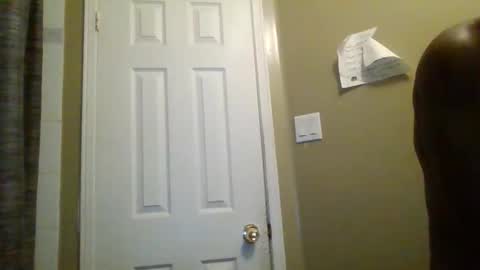 Snapshot of source1012 chatting on 11.22.25 source1012 online show from 11.22.25