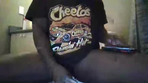 Snapshot of source1012 chatting on 11.26.25 source1012 online show from 11.26.25