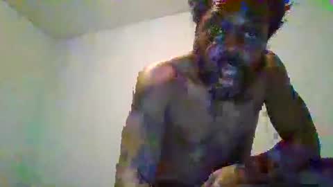 Snapshot of source1012 chatting on 11.29.25 source1012 online show from 11.29.25