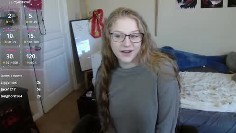 Snapshot of southerbunny chatting on 12.11.24 Bunnydathug online show from 12.11.24