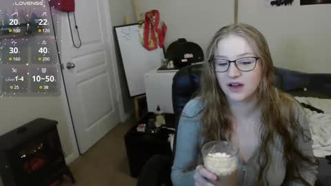 Snapshot of southerbunny chatting on 12.12.24 Bunnydathug online show from 12.12.24