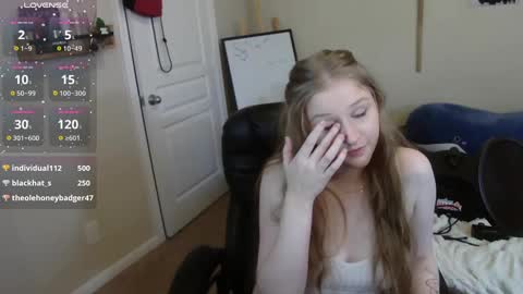 Snapshot of southerbunny chatting on 12.16.24 Bunnydathug online show from 12.16.24