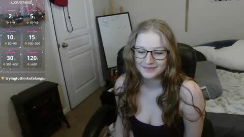 Snapshot of southerbunny chatting on 01.05.25 Bunnydathug online show from 01.05.25