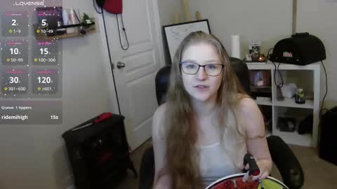 Snapshot of southerbunny chatting on 01.13.25 Bunnydathug online show from 01.13.25