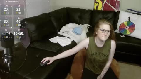 Snapshot of southerbunny chatting on 02.11.25 Bunnydathug online show from 02.11.25