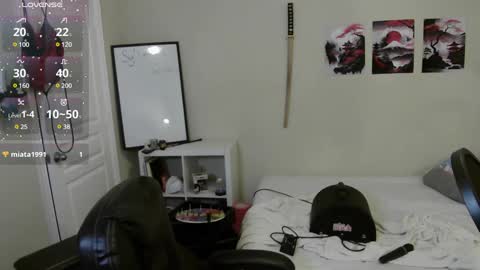 Snapshot of southerbunny chatting on 02.21.25 Bunnydathug online show from 02.21.25