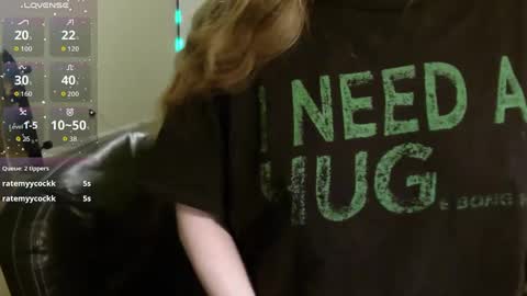 Snapshot of southerbunny chatting on 09.09.25 Bunnydathug online show from 09.09.25