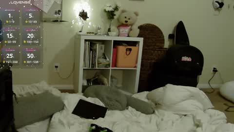 Snapshot of southerbunny chatting on 10.07.25 Bunnydathug online show from 10.07.25